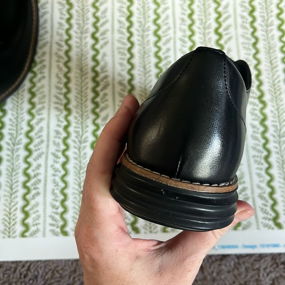 Cole Haan Black Oxford shoe NWOT - Picture 7 of 8